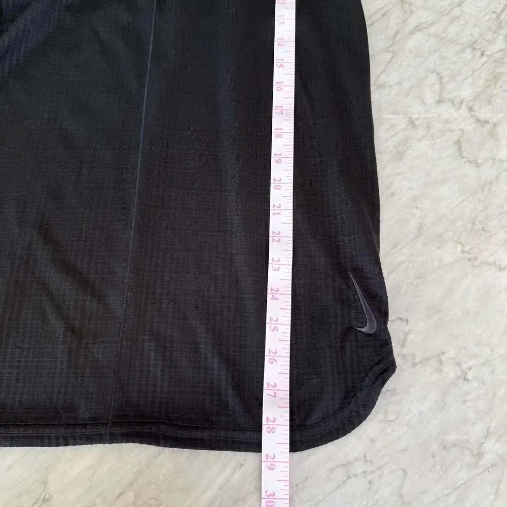Nike Yoga Long Sleeve Top Mens Black Dri Fit Thumbholes textured size S NWT